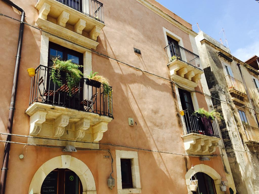 Casa Vacanze Via Roma 148 Syracuse Esterno foto