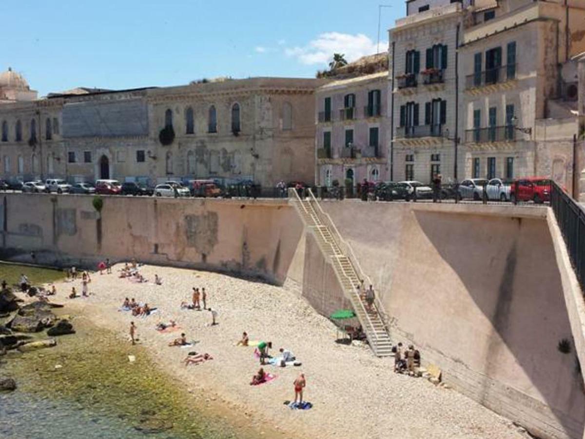 Casa Vacanze Via Roma 148 Syracuse Esterno foto